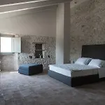 Relais Casale Valigi مزرعة للإقامة نارني