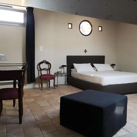 Relais Casale Valigi *