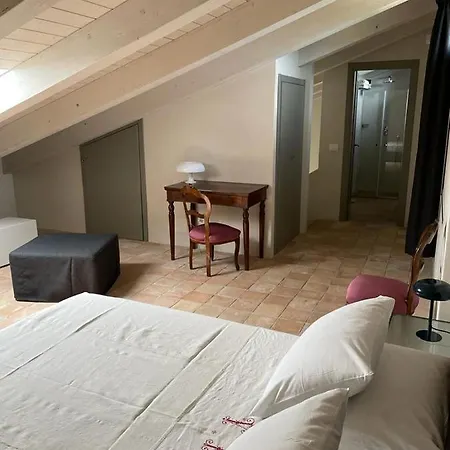 Farm stay Relais Casale Valigi *