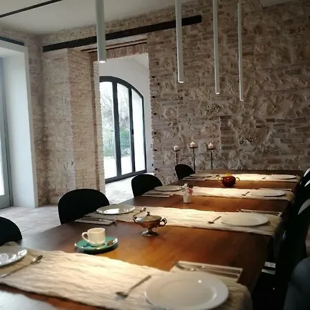 Relais Casale Valigi Фермерский дом Нарни