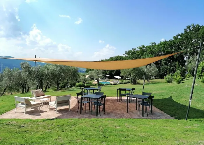 Relais Casale Valigi * نارني