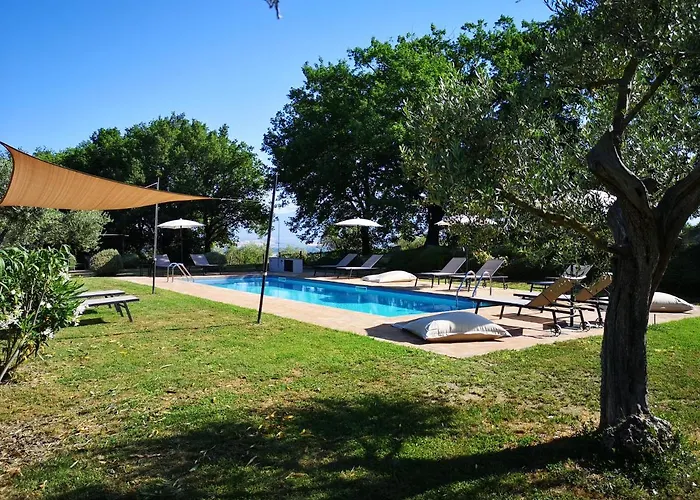 Relais Casale Valigi * نارني