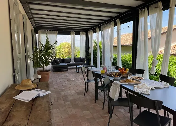 مزرعة للإقامة Relais Casale Valigi