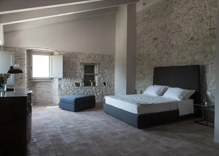 Relais Casale Valigi مزرعة للإقامة نارني